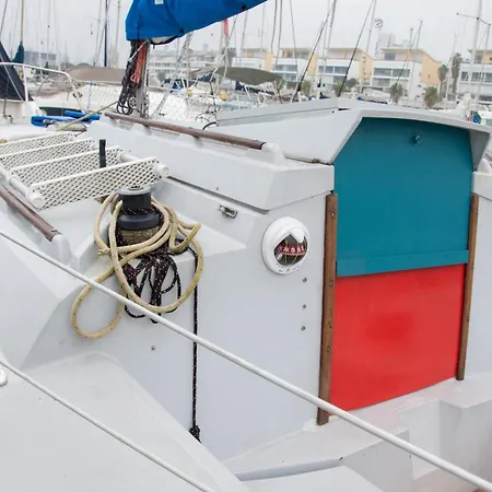 Πλωτό κατάλυμα 70's Tiny Boat *