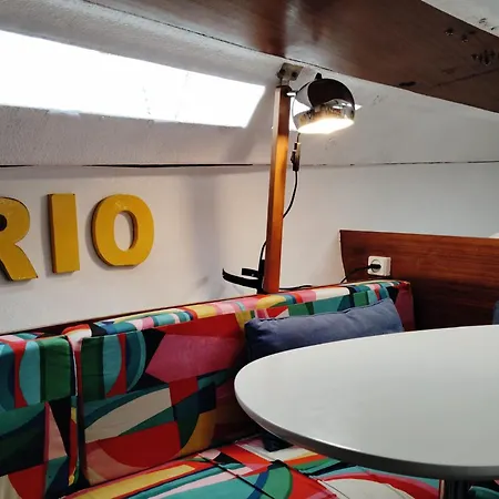 70's Tiny Boat Botel Lisboa